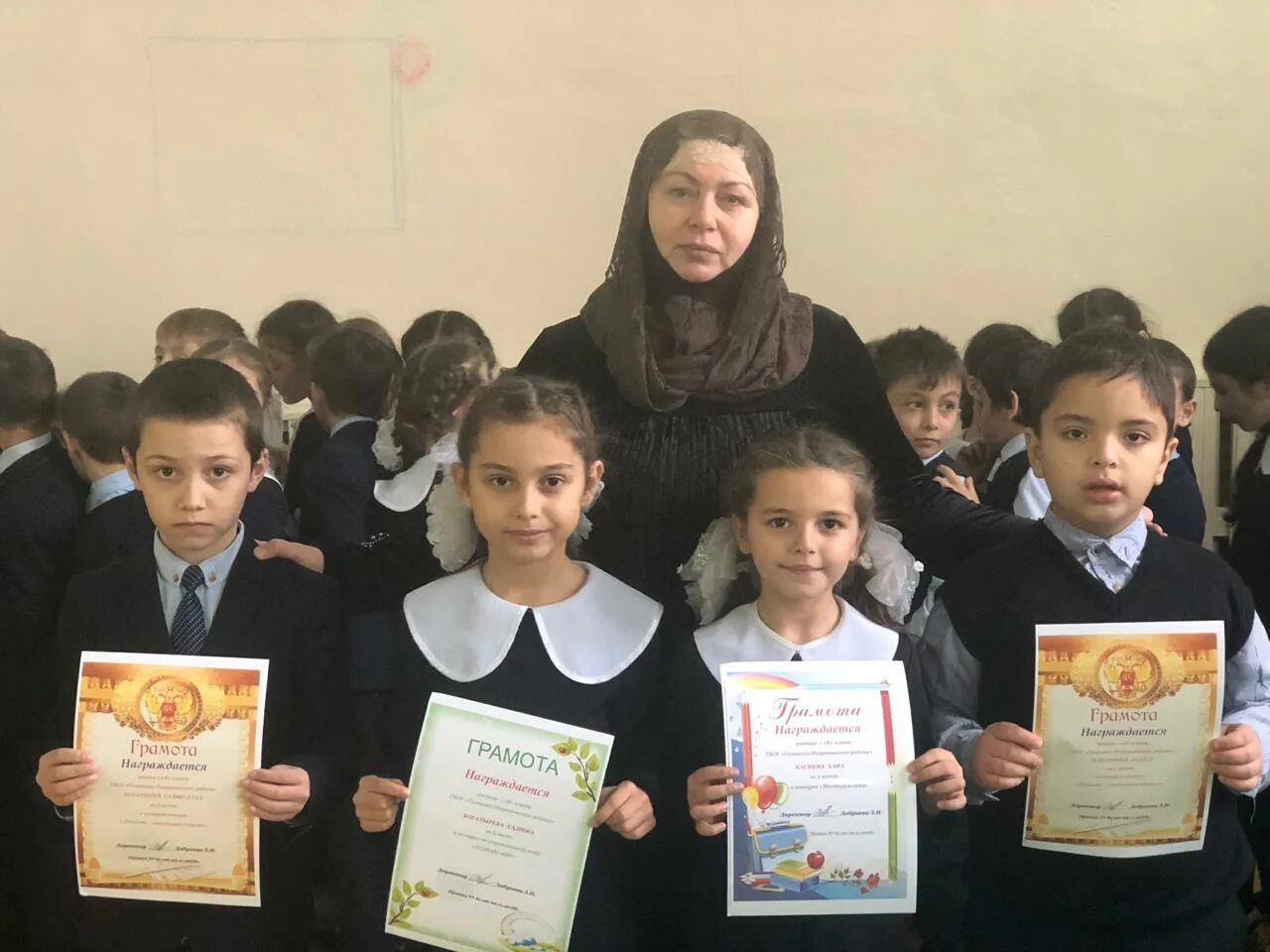 Закрытие декады. Школа 23 тысячный. Шмо словесников. Закрытие декады. Боровлянская школа голышмановского округа.