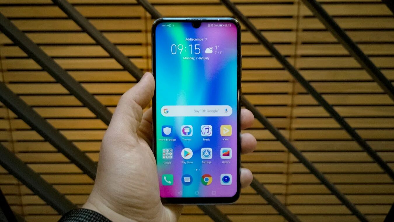 Honor 10 беспроводная. Huawei Honor 10 Lite. Смартфон хонор 10 Лайт. Хонор 10x Lite. Хонор 10 Лайт экран.