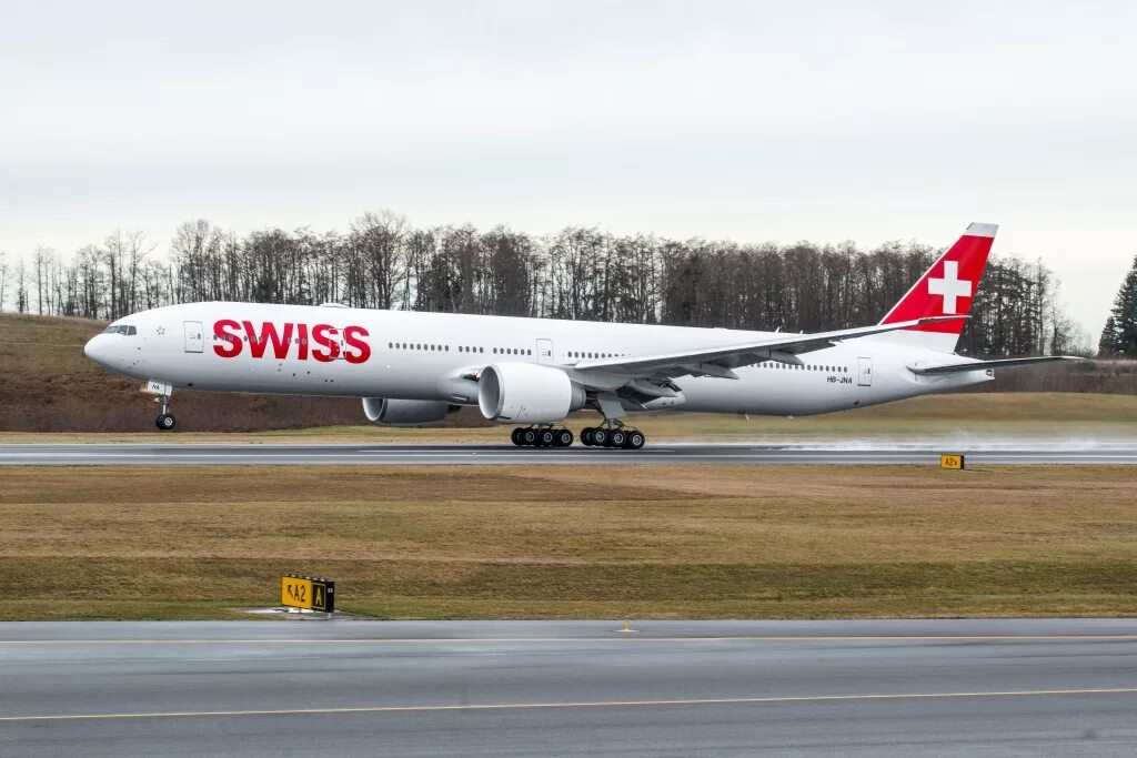 Аир б. B777-300er Swiss. Boeing 777 Swiss. Swiss Air b777. Boeing 777-300er.