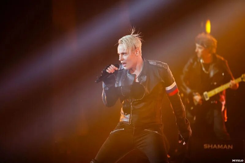 шаман концерт в москве 2022. концерт шамана в туле. сцена эстетика. Poets of the fall солист группы. концерт шамана в туле.