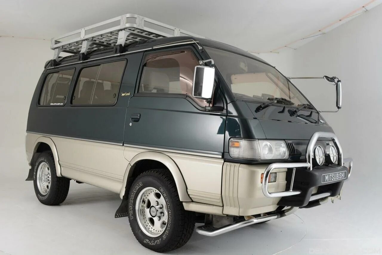 Митсубиси Делика л300. Mitsubishi Delica 3 поколение. Mitsubishi Delica 4x4. Mitsubishi Delica 2024.