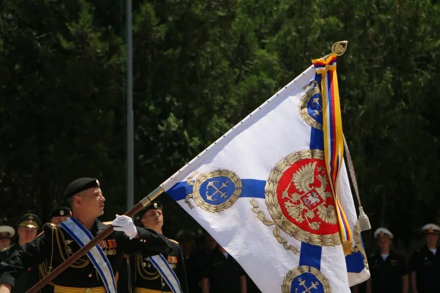 810 обрмп. Знамя 810 обрмп. 810-й бригады морской пехоты черноморского флота. 810 морская пехота севастополь. 810 обрмп.