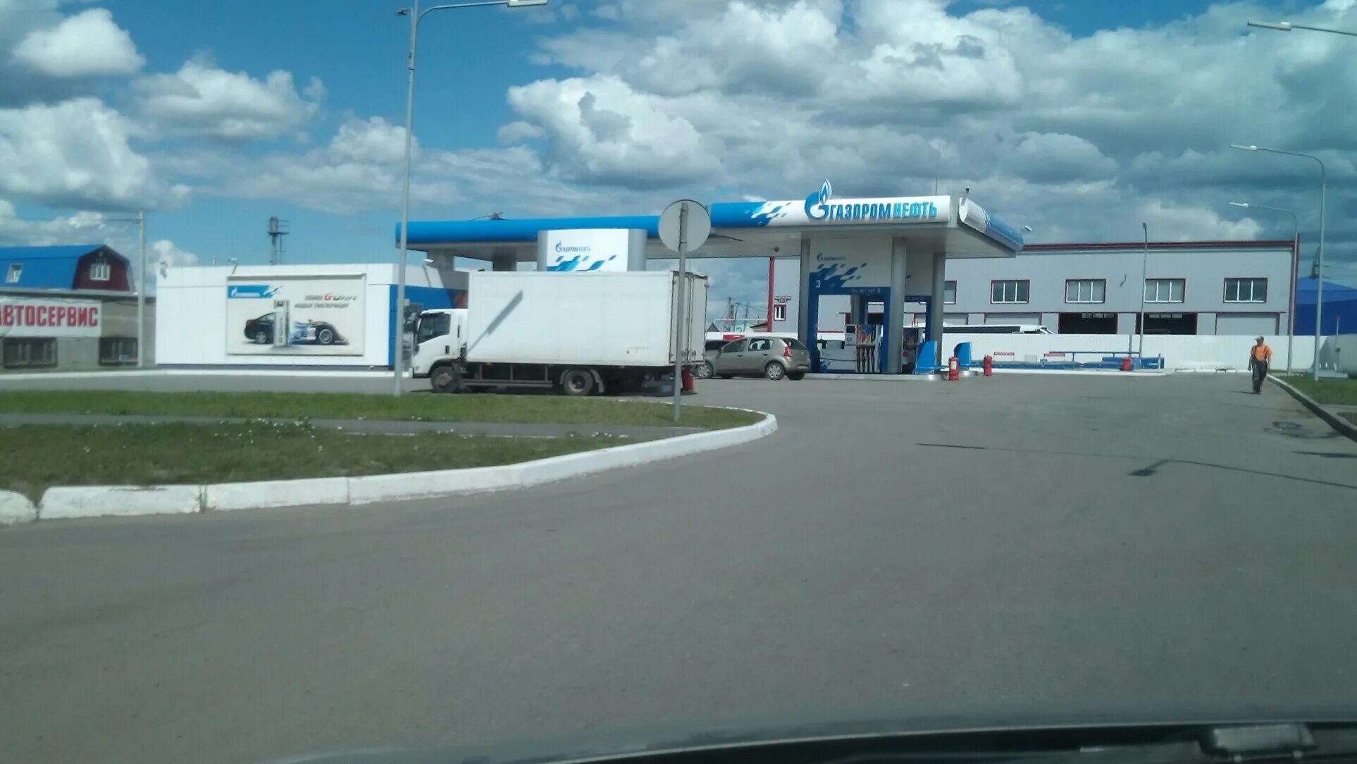 Курган ул бурова петрова. Улица Бурова Петрова Курган. АЗС Газпромнефть Курган. Бурова Петрова 120 г Курган.