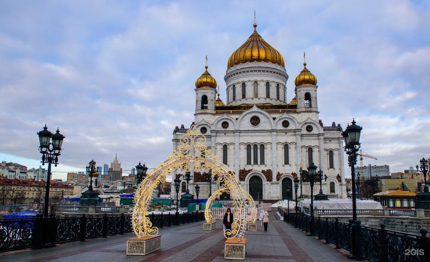 Храм христа спасителя улица. Храм христа спасителя в москве с волхонки. храм христа спасителя спб. храм христа спасителя ярославль. достопримечательности москвы храм христа спасителя.