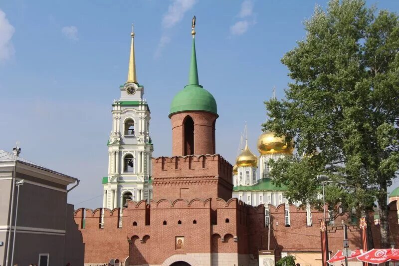 Тула кремль улица. Тула кремль. тульский кремль тула. одоевская башня тульского кремля. одоевские ворота тульского кремля.