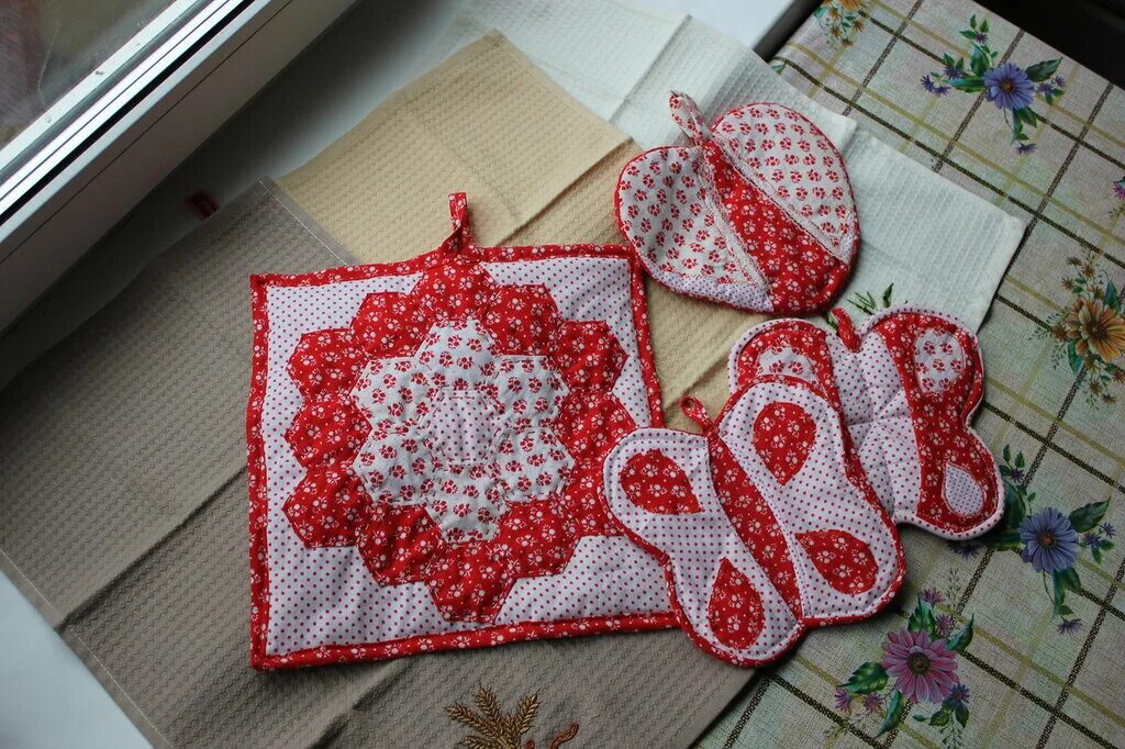 прихватки шиндо лайф. лоскутная техника прихватки. кухонные прихватки. прихватки шиндо лайф. лоскутные прихватки.