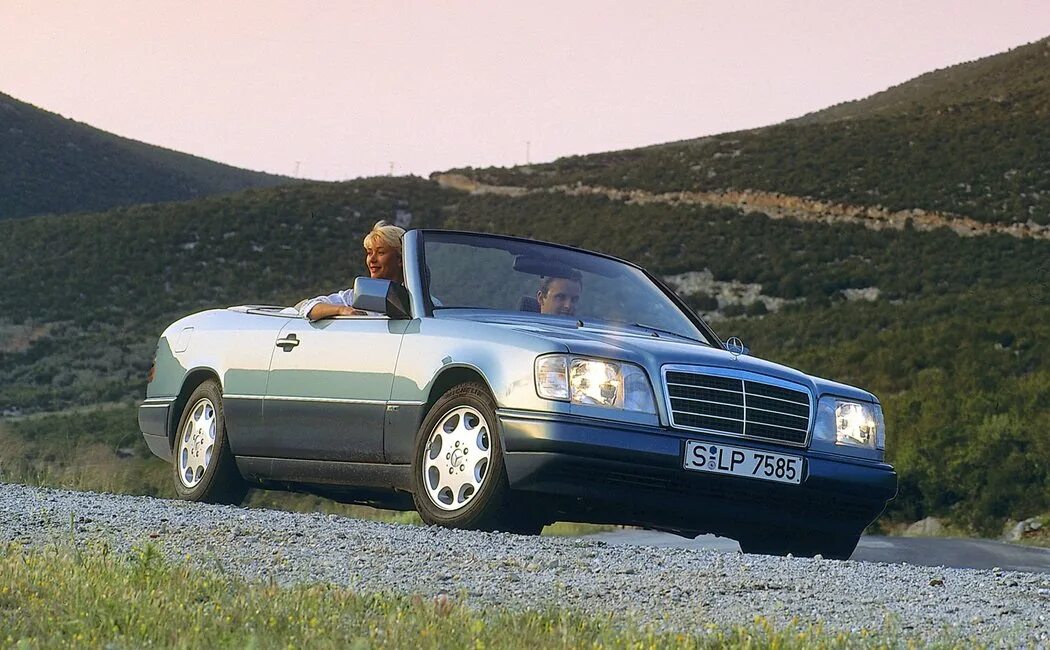Mercedes-benz 500e 1993. Mercedes-benz e-класс 420 i (w124). Mercedes-benz 500 e 1992. Мерседес с 500 1993. Мерседес 1993 е.