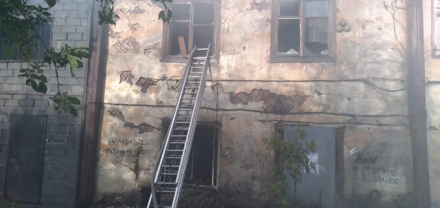 Что взорвалось в нижнем тагиле. Газетная 13 нижний тагил. пожар лесов в артемовске нижнем тагиле 2025 год май. аганичева 18а нижний тагил.