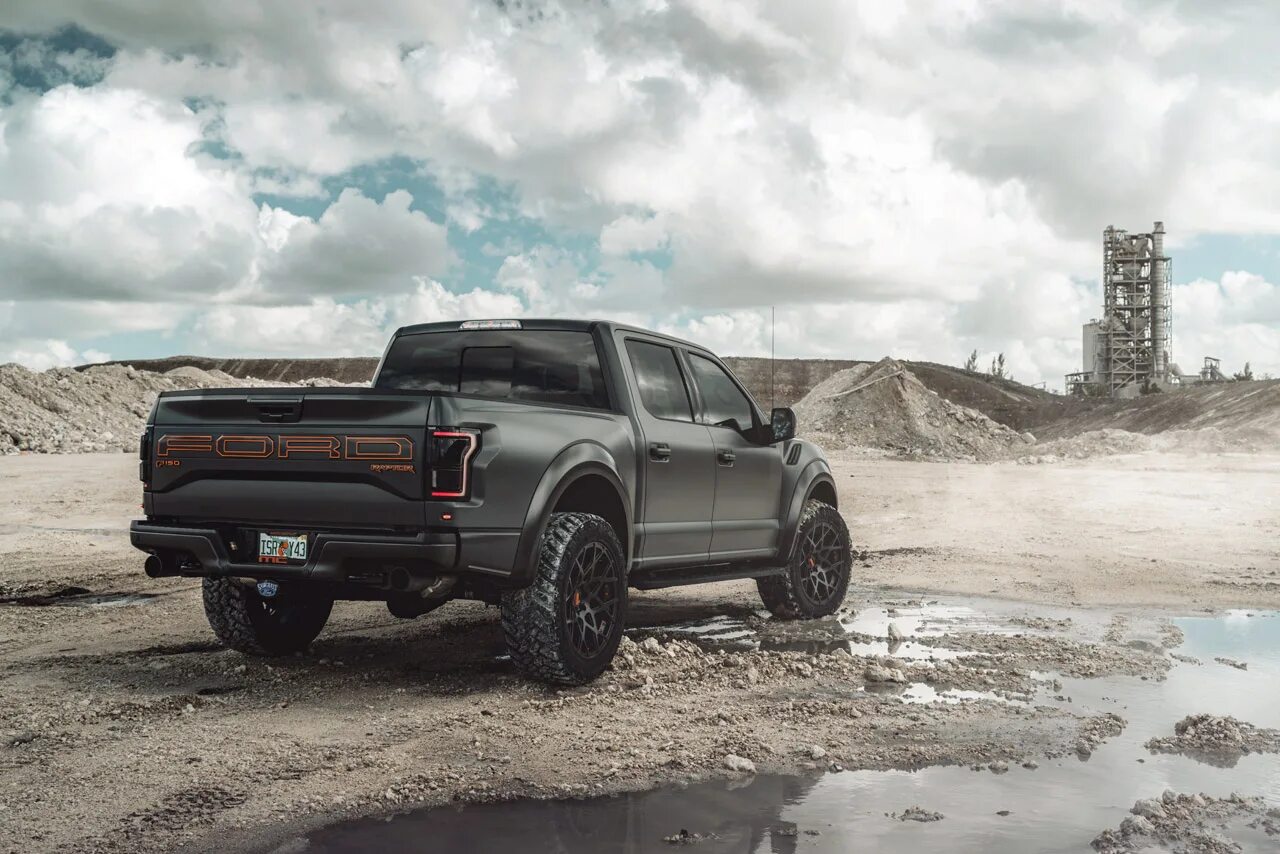 Ford f150 Raptor off Road. Ford f 150 Raptor Custom. Ford f 150 Raptor черный. Форд ф 150 Раптор Black Tuning. Пикап на пк