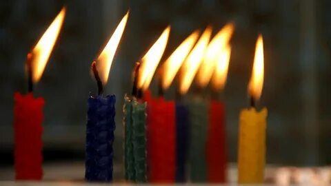 Горело 50 свечей 20 задули