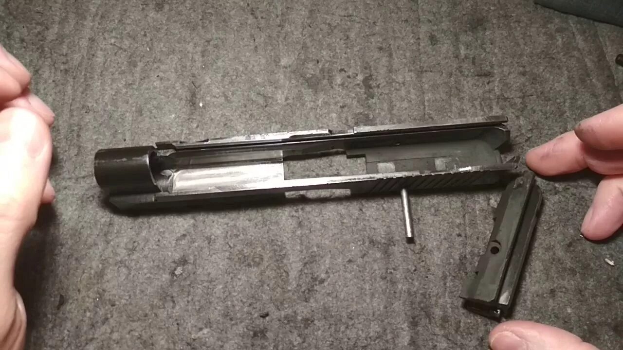 Мр-513м винтовка черного цвета. Соболь 141 штифт затвора. Люгер затвор. Литой затвор пм. Затвор фото звук.