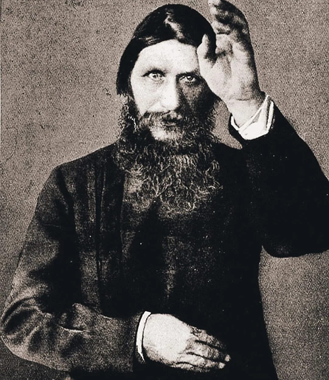 Григорий ефимович распутин 1915. Распутин при дворе. Распутин григорий ефимович 1869-1916. Григорий ефимович распутин 1915. Дмитрий распутин.