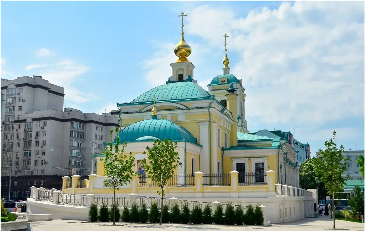 Преображенская церковь. Храм на преображенской площади в москве. храм преображения господня в преображенском. храм преображения господня москва метро преображенская. храм сухопутных войск на преображенке.