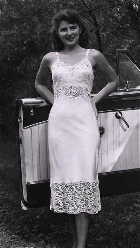 Женщины в комбинациях. Laete комбинация. Миа миа 8732. Женщины носят комбинацию. Женская сорочка/комбинация из вискозы -.