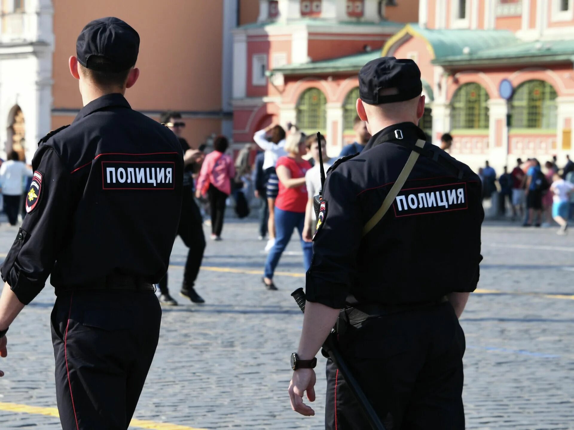 Росгвардия в метрополитене. Оцепление полиции. Полиция спецоперация. Разгон демонстрации в москве. Массовые беспорядки полиция россия.