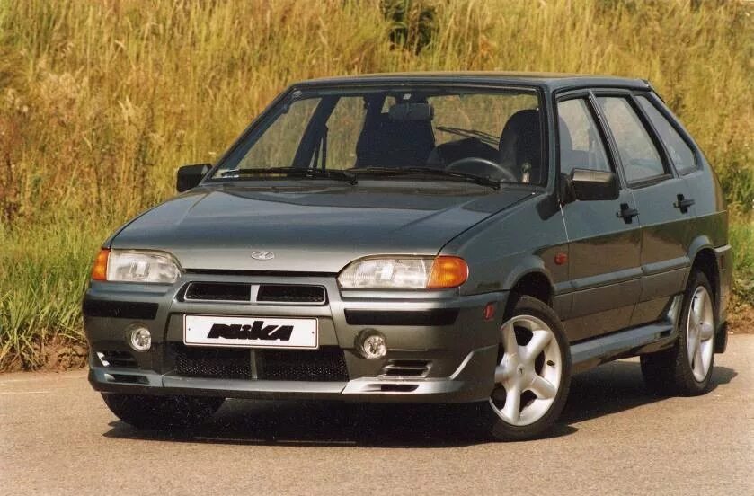 Как выглядит машина 14 модель Купить б/у Lada (ВАЗ) 2113 2004-2013 1.5 MT (79 л.с.) бензин механика в Елабуге: