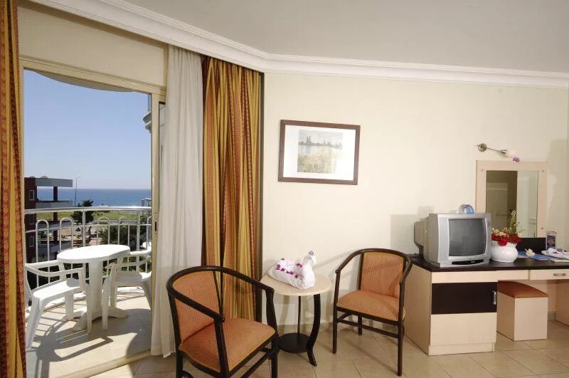 White city hotel. White City Beach 4 Турция Аланья. Вайт Сити Резорт 5. Отель White City Resort Hotel. White City Beach Hotel Alanya номера.