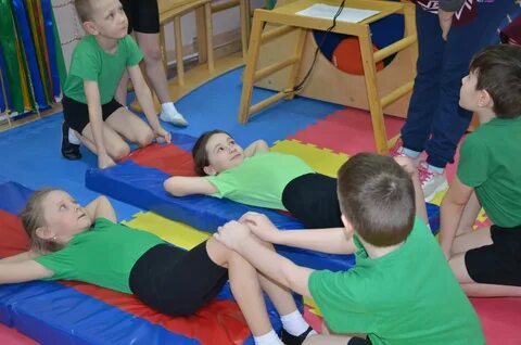 Подготовительная группа сдает гто