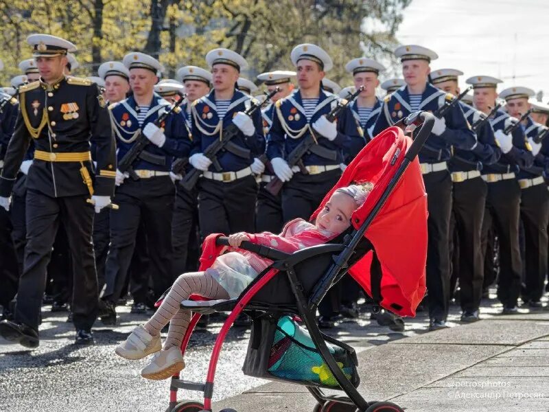 Репетиция парада в чите. Парад победы 1993. Парад победы 9 мая 2022 года на красной площади в москве. Как попасть на парад. Как попасть на парад.
