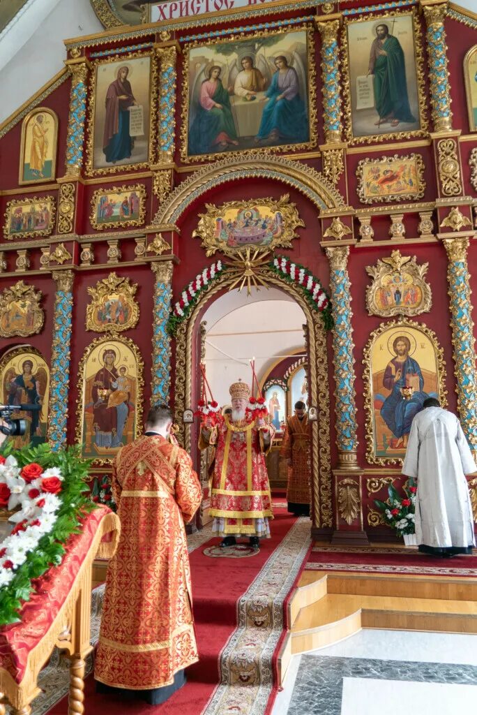 воскресенский храм воронеж официальный сайт. воскресенская церковь воронеж внутри. воскресенская церковь воронеж внутри. воскресенский храм воронеж духовенство. свято воскресенский храм воронеж.