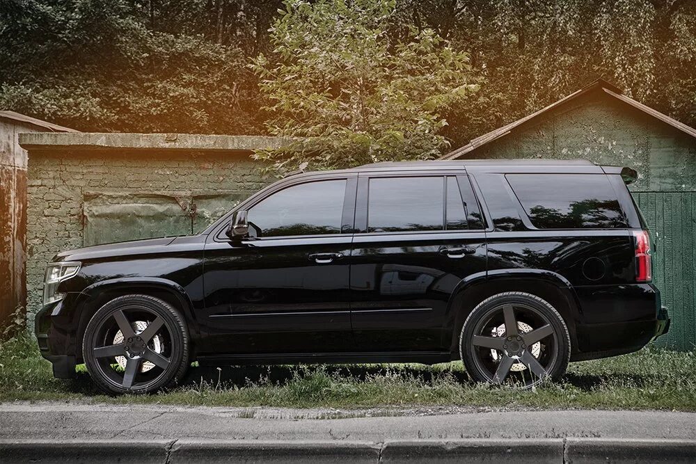 Tahoe k2xx. Chevrolet tahoe 2015 tuning. шевроле тахо тюнингованный. chevrolet tahoe tuning 2025. chevrolet tahoe 2025.