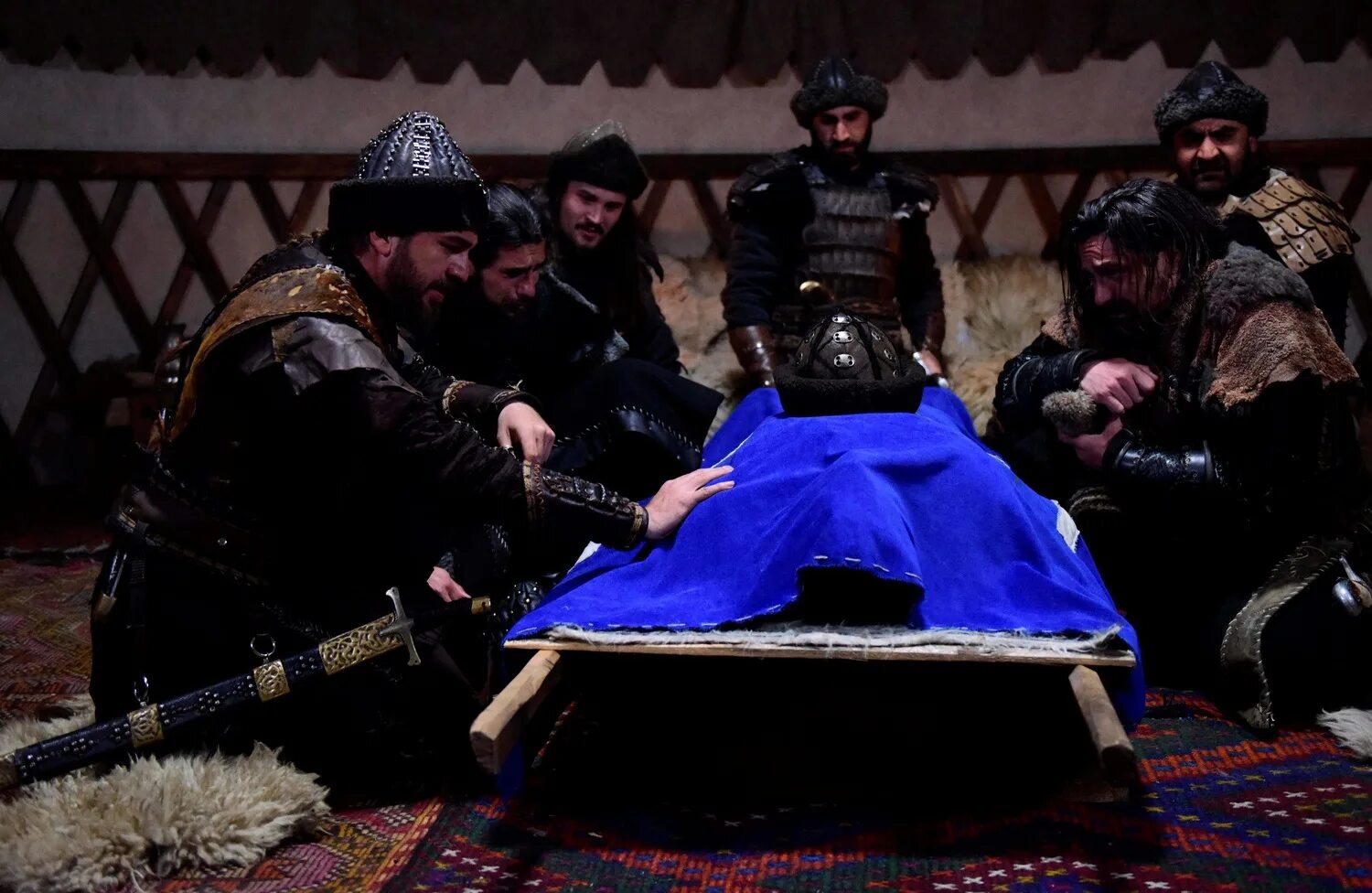 Воскресший эртугрул описание. «воскресший эртугрул» (2014). воскресший эртугрул дендар.