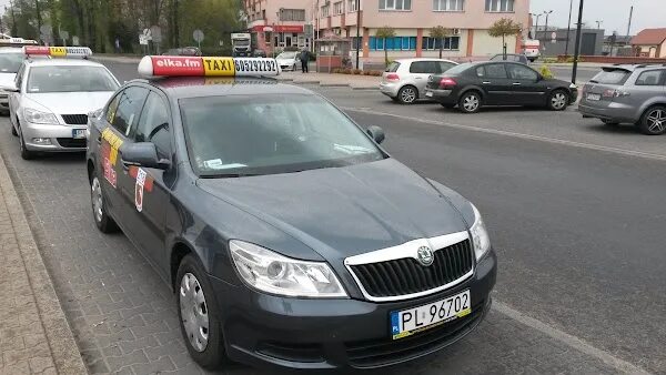 Польское такси. Такси в польше. Такси в юрьев-польском номера телефонов. Такси в праге. Номер телефона польского такси.