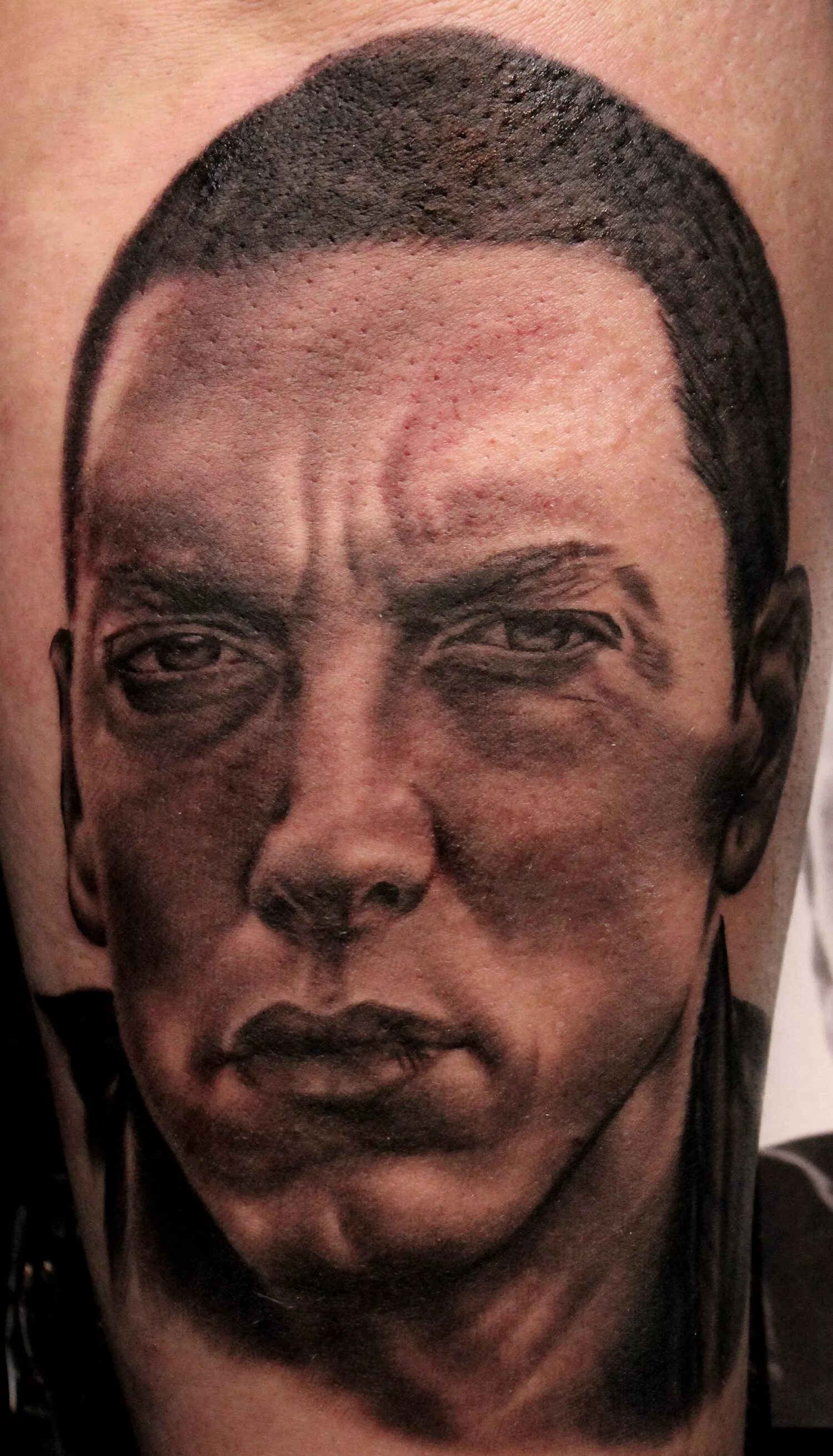Татуировки эминема. Тату эминема. татухи эминем. эминем наколки. eminem татуировки.
