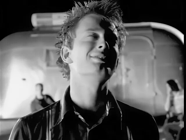 Radiohead street spirit. Radiohead street spirit. Street spirit (fade out). Street spirit одежда. Radiohead street spirit.