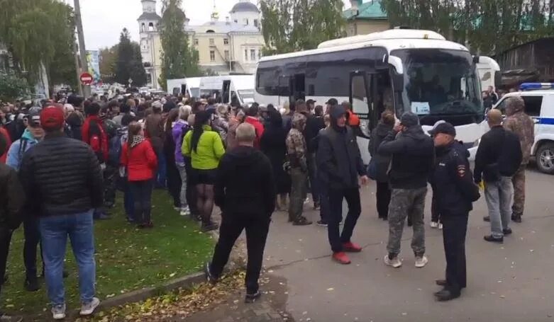 Новости россии когда отпустят мобилизованных домой. Мобилизация в Вологде 2022. Мобилизованные из Вологды. В Вологде мобилизованный. Мобилизация Устюг.