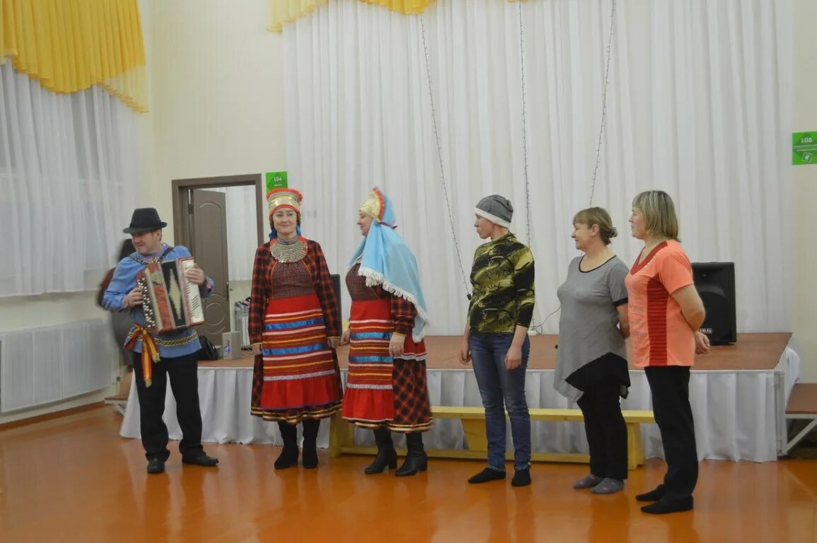 Заведующий сдк
