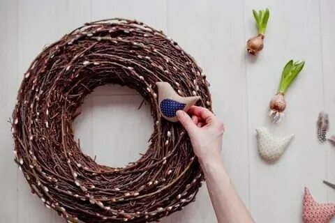 Как сделать венок из веток своими руками