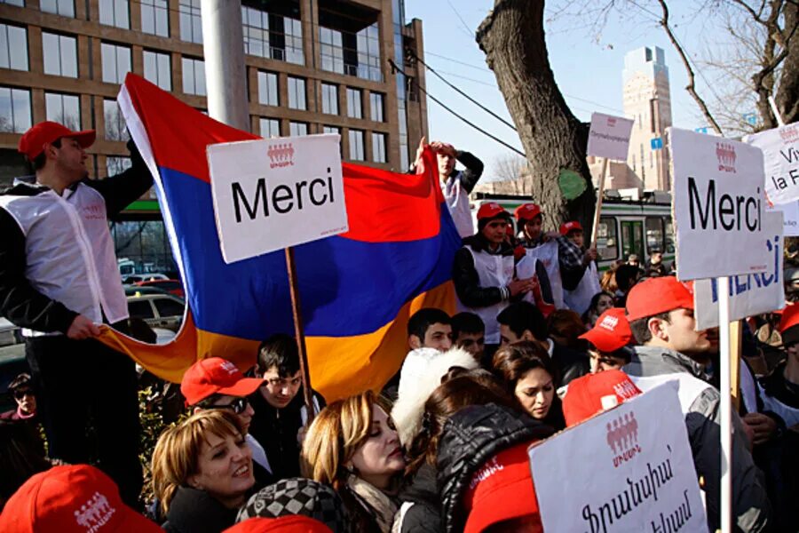 Диаспоры франции. Армянская община франции. армянская диаспора во фрвнци. армяне во франции.
