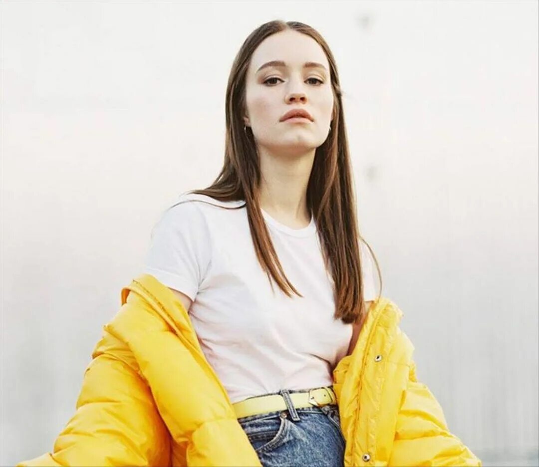 Sigrid everybody. Sigrid singer. sigrid певица. скандинавская певица сигрид. сигрид гордая.