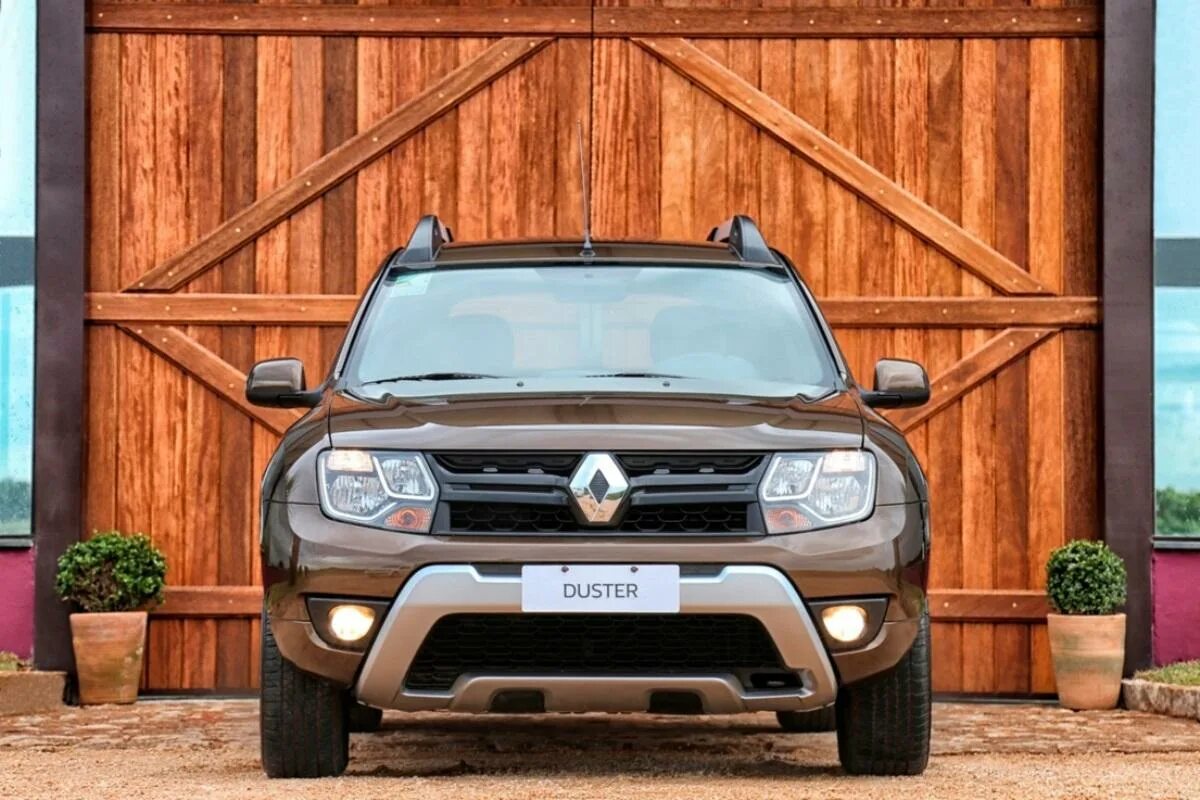 Дастер спереди. Renault Duster 2016. Renault Duster спереди. Рено Дастер 2016 года. Рено Дастер 2 вид спереди.