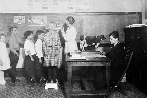 3 cities kept schools open during the 1918 pandemic. Experts say 2020 is differe