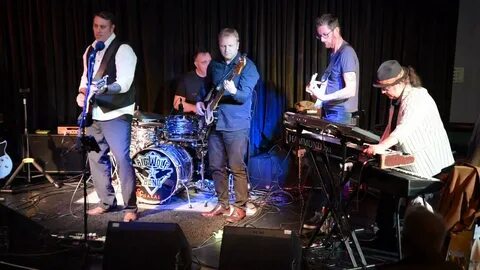 Big wolf band