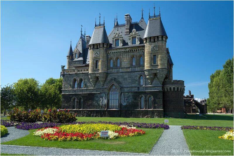 Замок гарибальди хрящевка. Grand float гарибальди. Замок гарибальди хрящевка. Замок гарибальди 2023. Замок гарибальди тольятти 2023 год.