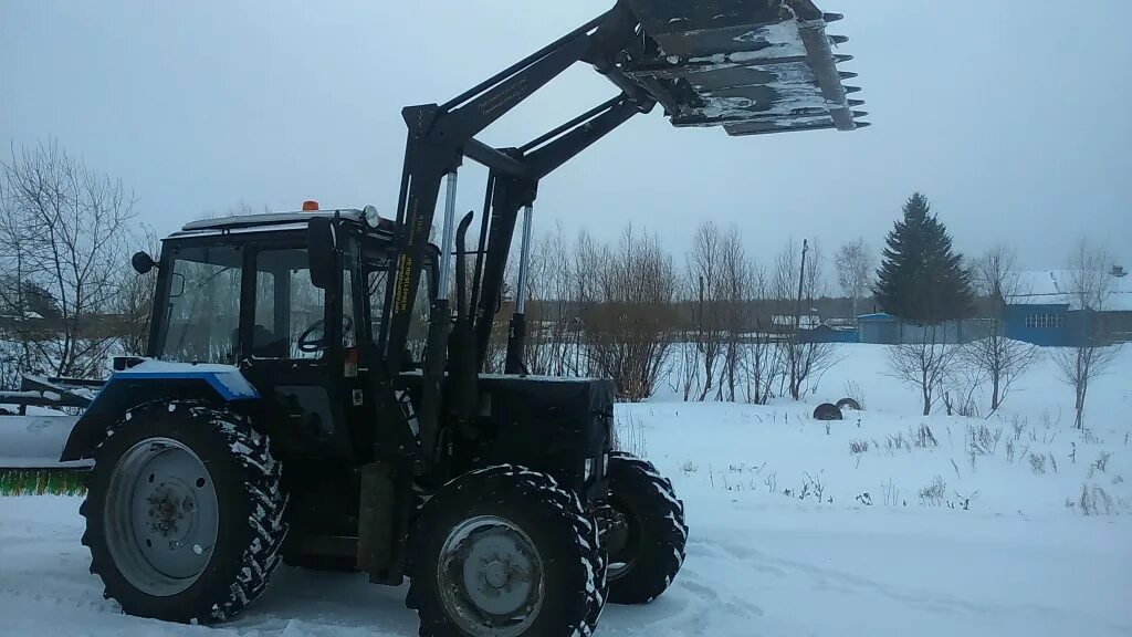 Уплотнители для окна трактора лтз 55. Трактор авито новосибирск. Трактор мтз 80 за 100000. Трактор мос. Трактормтз80авито.