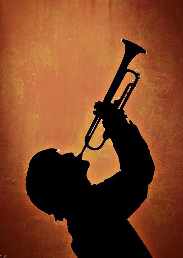 Музыка играет труба. Музыкант с трубой. Музыкант играющий на трубе. Человек играет на тубе. Музыкальная труба.