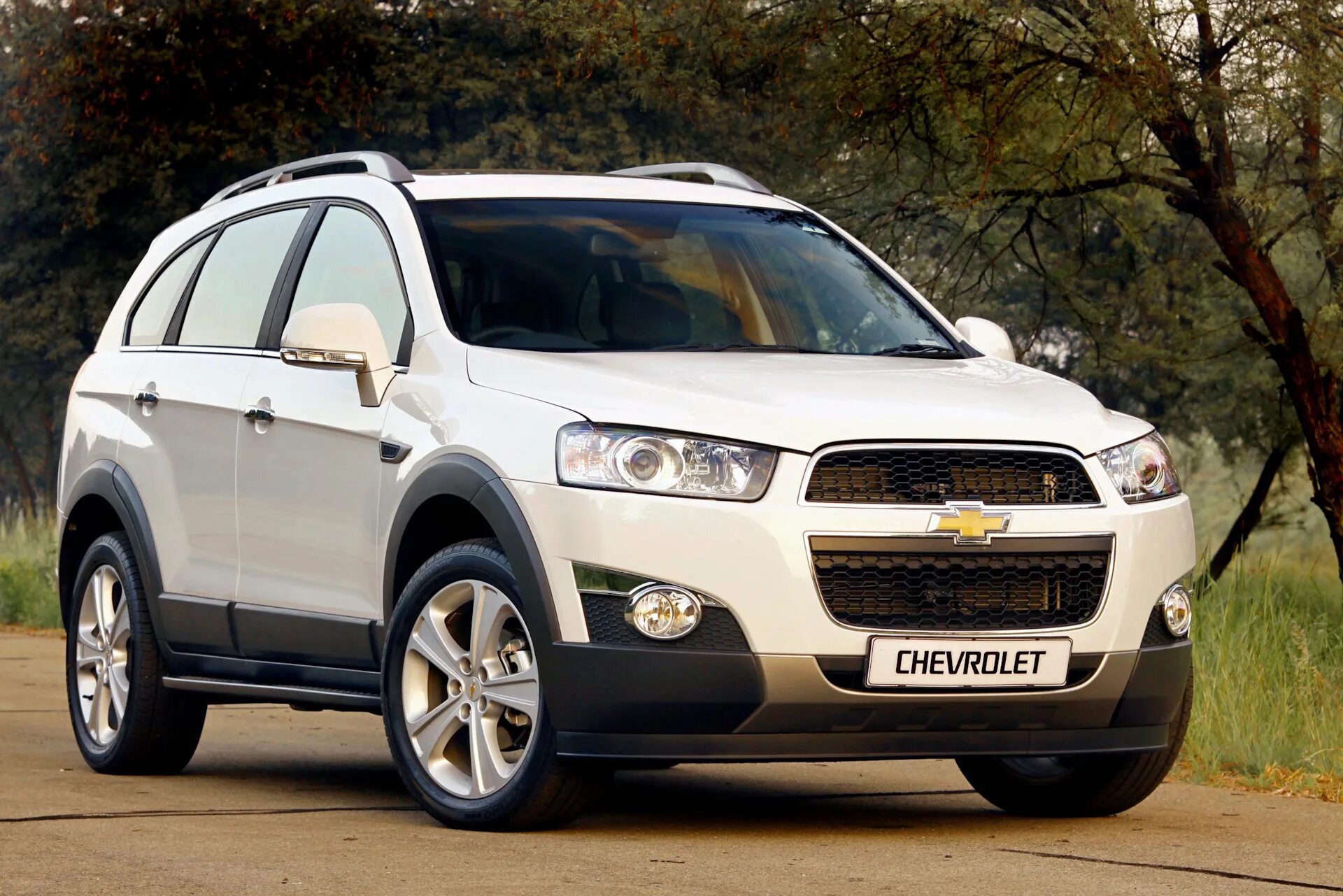 Шевроле каптива купить в москве. Шевроле Каптива 4. Шевроле Каптива 2. Chevrolet Captiva 4на4. Шевроле Каптива 2013 2.4.