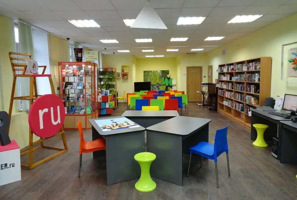 Библиотеки сзао москвы. Маркиз библиотека строгино. Библиотека 245 берзарина 6. Библиотека на конева 6 вологда. Библиотека № 182 гбук г.