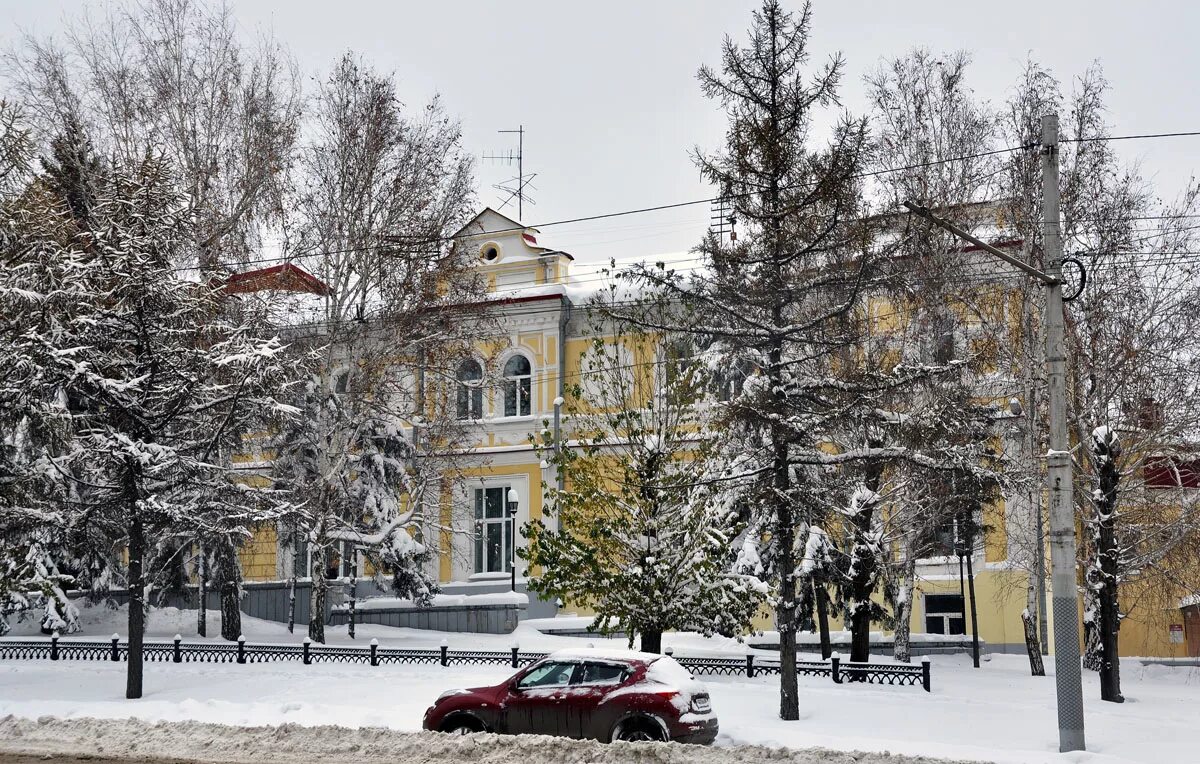 Ул гагарина 22. Гагарина 22 Омск. Дом купца Липатникова Омск. Улица Гагарина Омск. Омск Гагарина 22 фото.