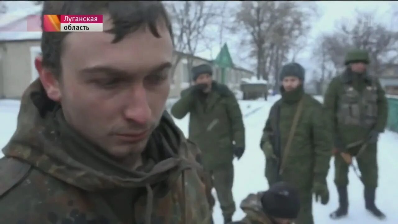 Гиви донбасс. Допроса пленного всушника. Взяли в плен укропа. Взяли в плен укропа. Взяли в плен украинских дрг.