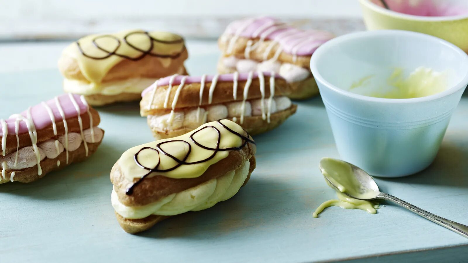 эклеры с творожным кремом