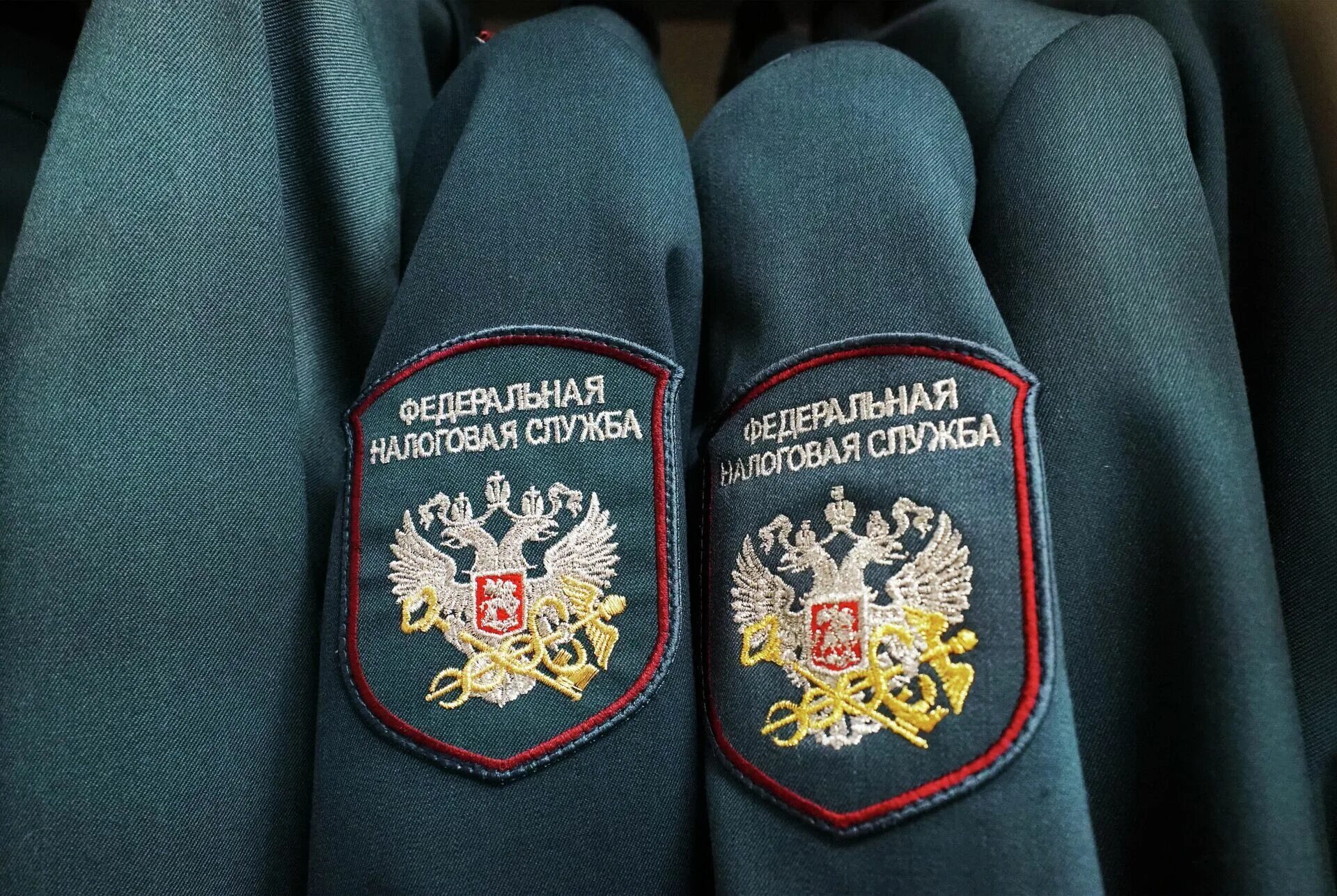 Mitsubishi 2500a227 дифференциал. Ayc. Налоговая служба картинки. Какой привод у mitsubishi evolution. Герб налоговой службы рф.