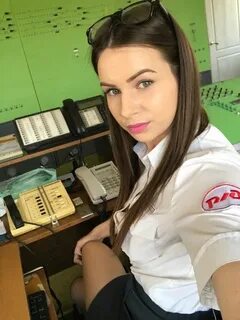 Новая молодая сотрудница