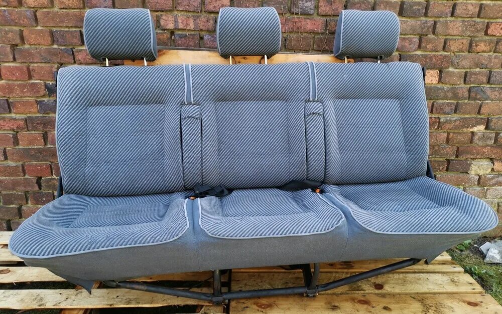 диван задний фольксваген мультивен т4. сидения t4. разобрать задний диван фольксваген каравелла.