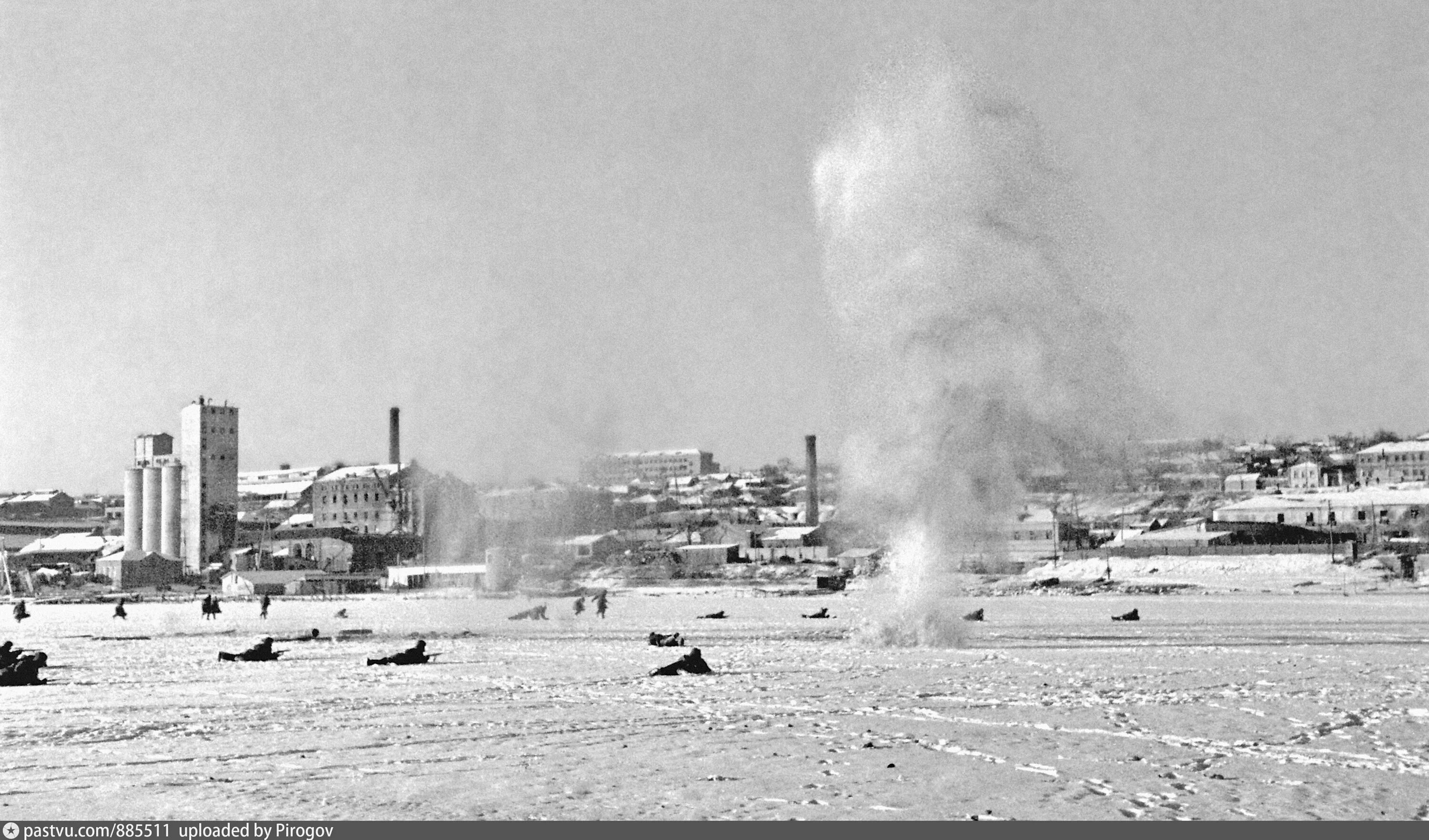 Ростов на дону 1943. Ростов на дону 1941 год. Битва за ростов на дону 1941. Бои за ростов. Освобождение ростова-на-дону 14 февраля 1943.