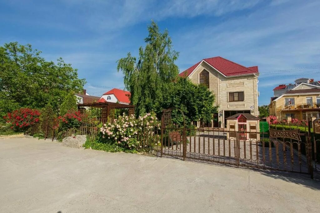 Анапа гостевой дом "дуэт". , 4, анапа. Анапа улица шевченко 114. Пионерский проспект 234 анапа. Пионерский проспект 255/5 парковка платная.